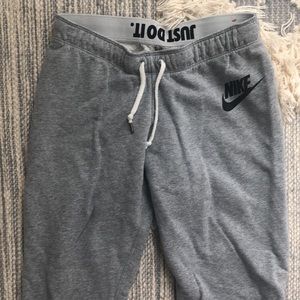 Nike slim fit joggers sweatpants